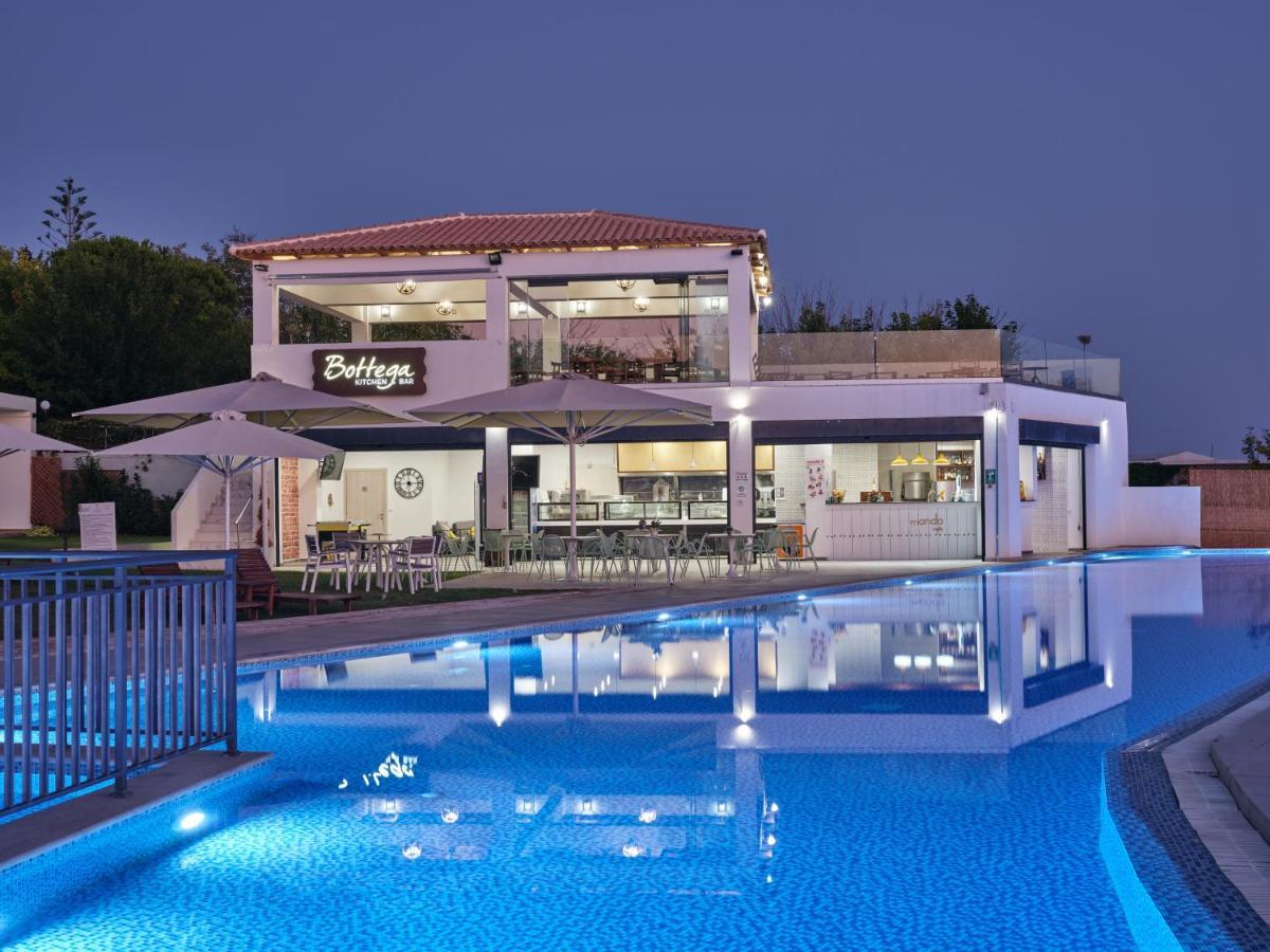 Cavo Orient Beach Hotel & Suites Drosia  Dış mekan fotoğraf