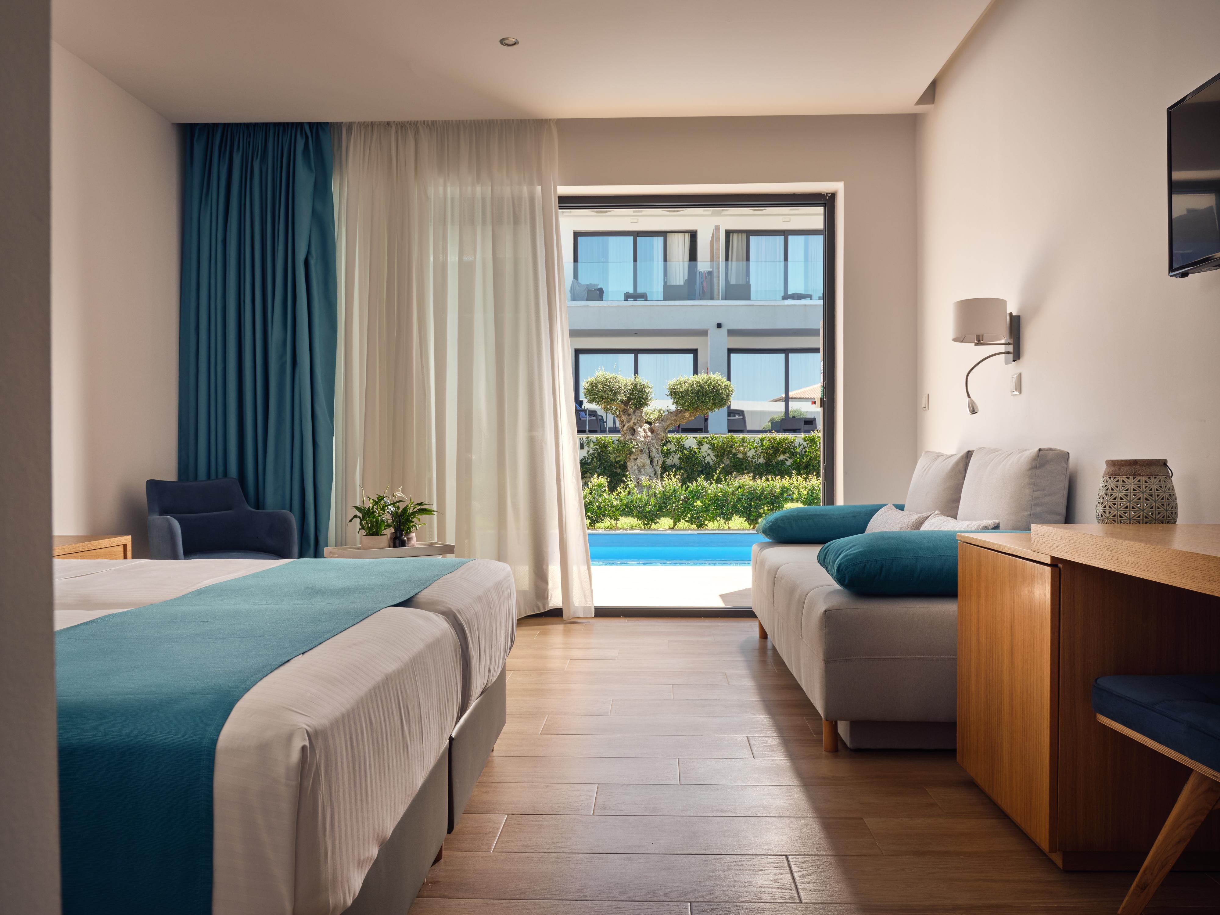 Cavo Orient Beach Hotel & Suites Drosia  Dış mekan fotoğraf