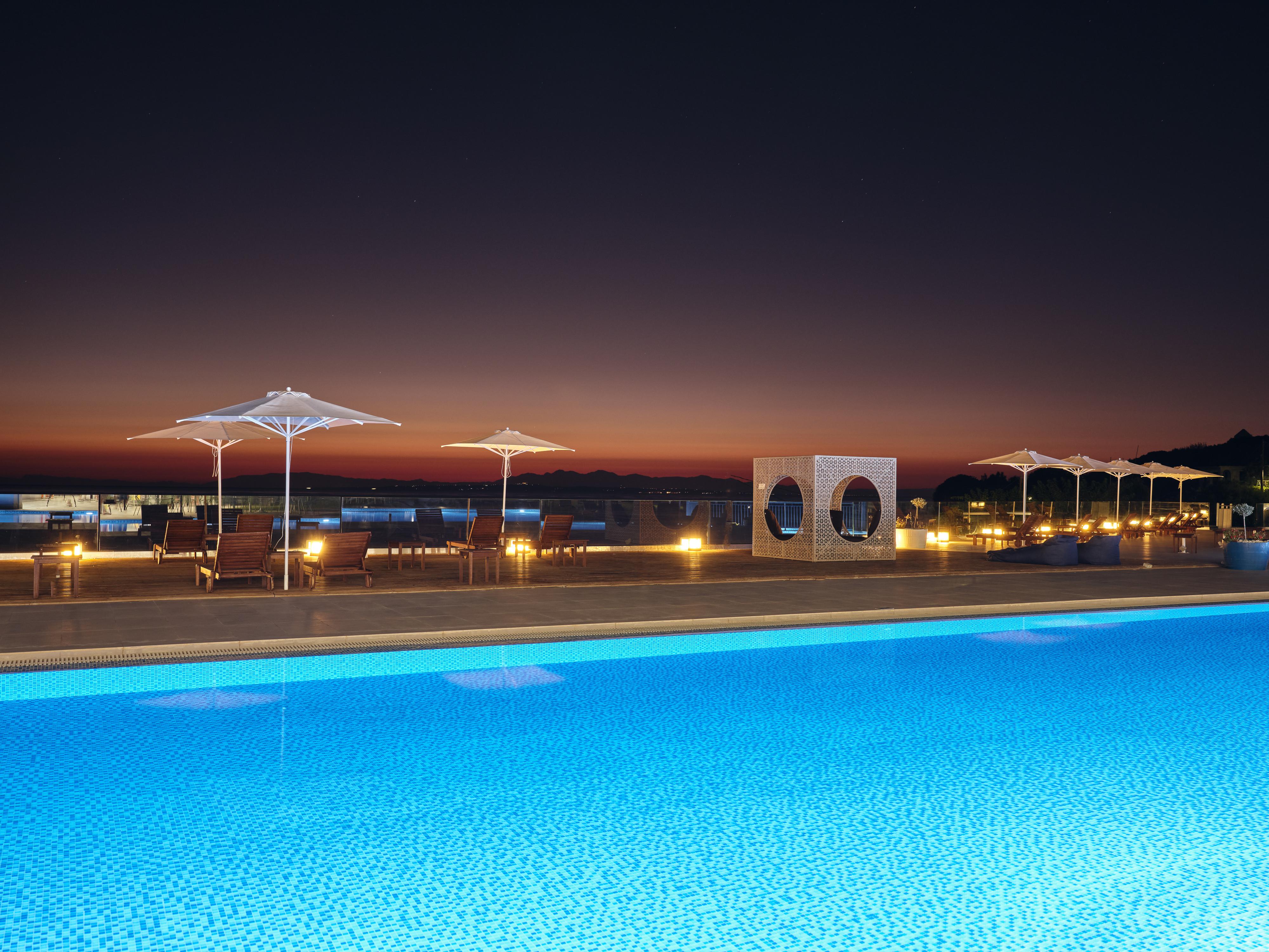 Cavo Orient Beach Hotel & Suites Drosia  Dış mekan fotoğraf