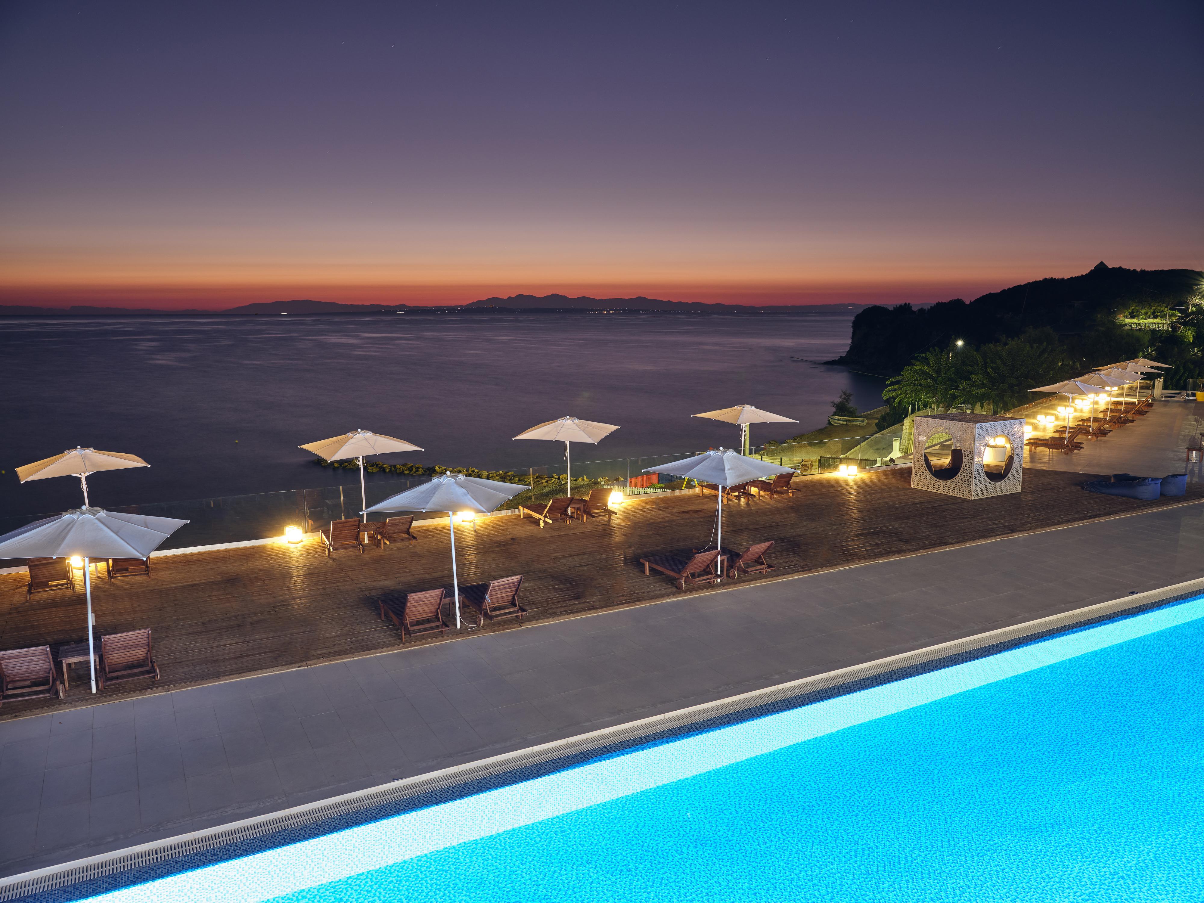Cavo Orient Beach Hotel & Suites Drosia  Dış mekan fotoğraf