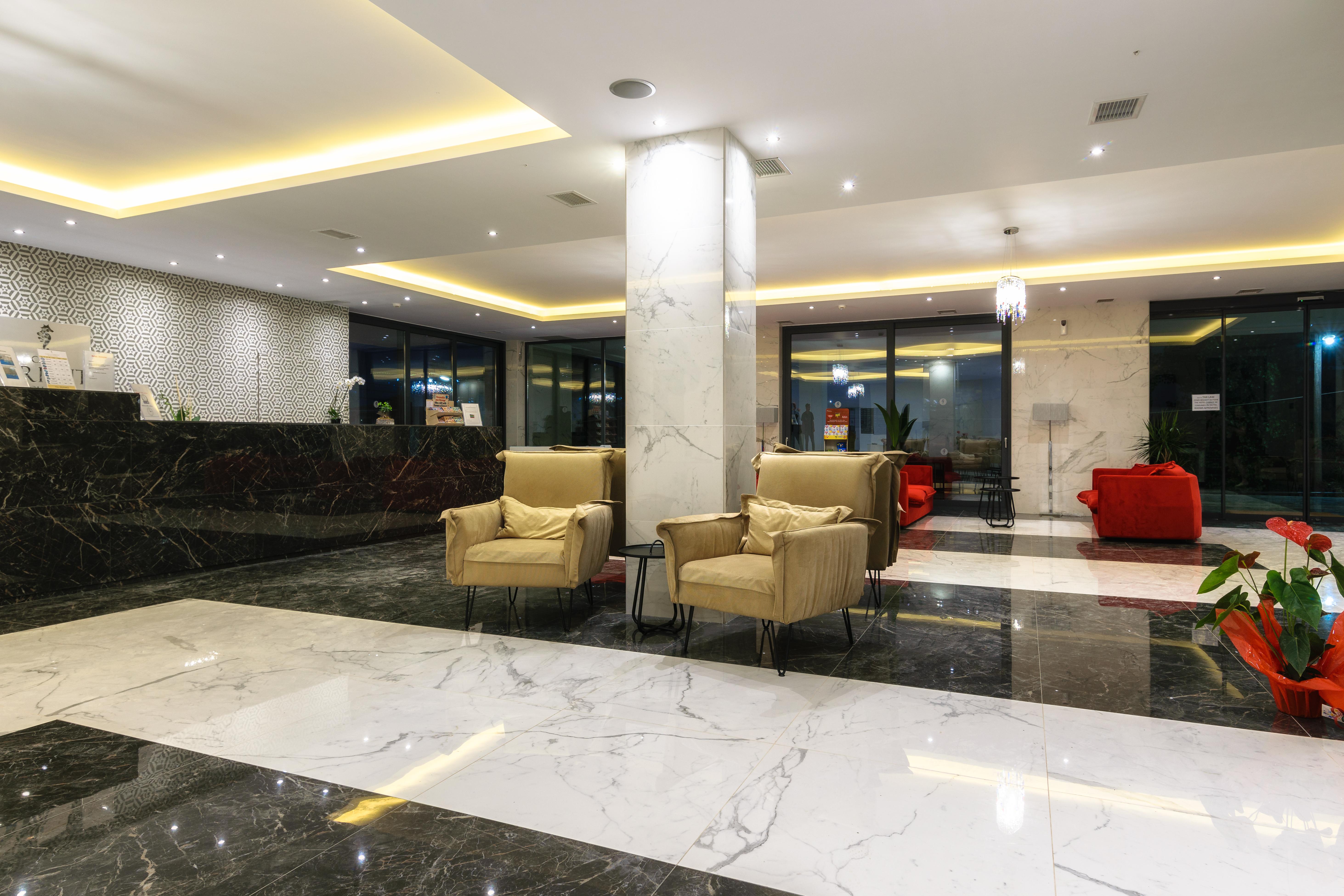 Cavo Orient Beach Hotel & Suites Drosia  Dış mekan fotoğraf